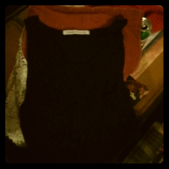 Tank Top Black airy and light material and cut. - Picture 1 of 3
